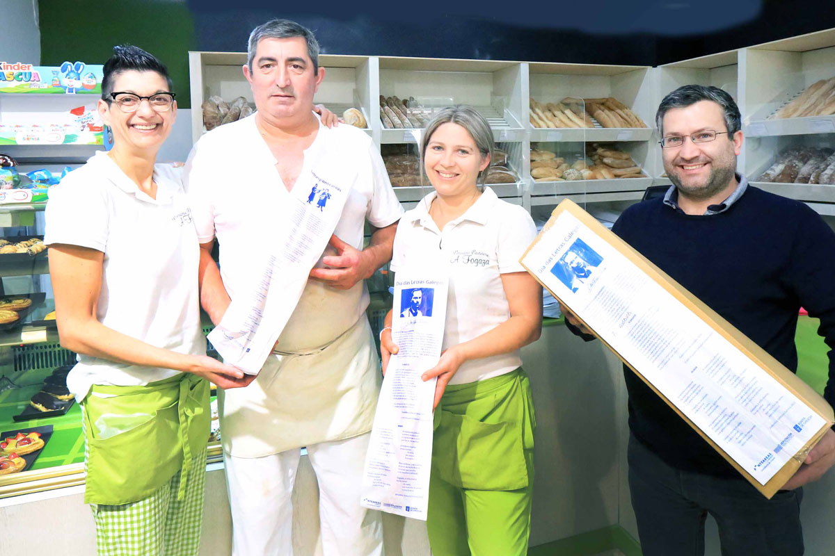 As panadarías de Ponteareas repartirán 9.000 bolsas de pan ecolóxicas para conmemorar o Día das Letras Galegas. Panadaría A Fogaza