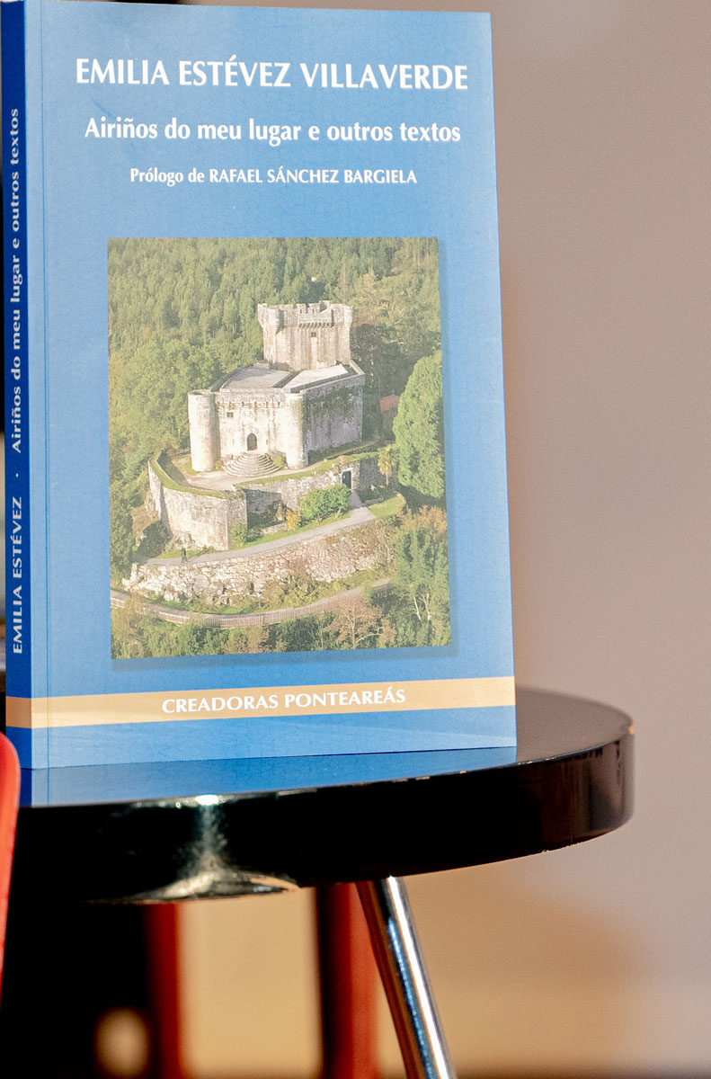 O Concello de Ponteareas presenta ‘Airiños do meu lugar e outros textos’, unha reedición do libro de Emilia Estévez Villaverde